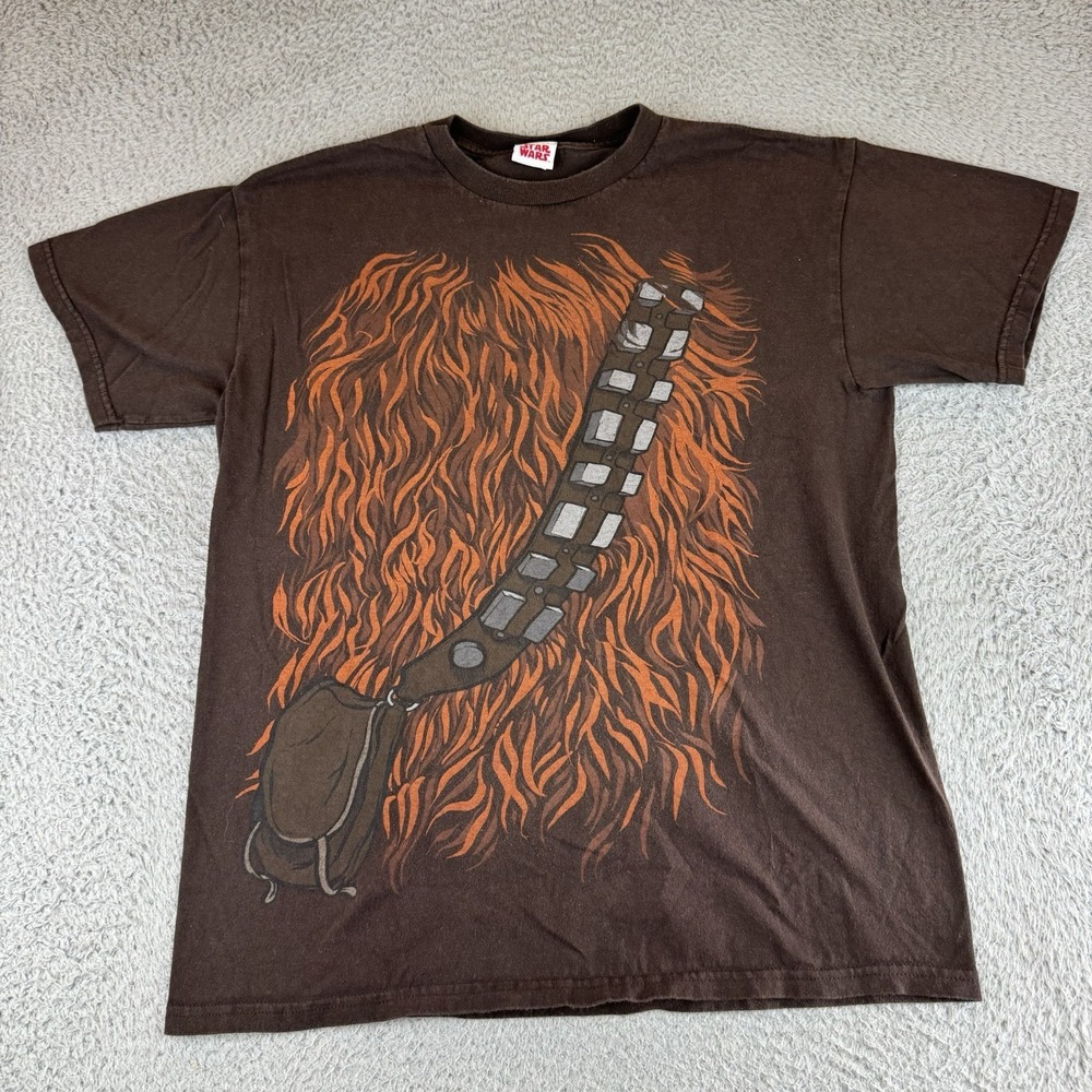 Vintage Star Wars Shirt Mens M  Brown Chewbacca Print Y2K Graphic Tee Lucasfilm‎